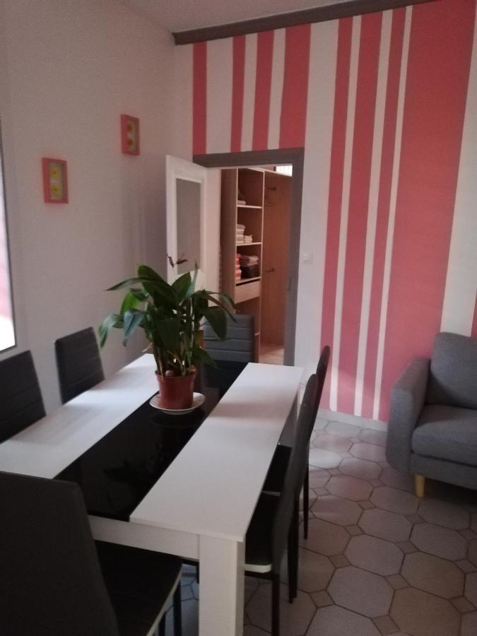 Villa Sweet Garden La Fere Esterno foto